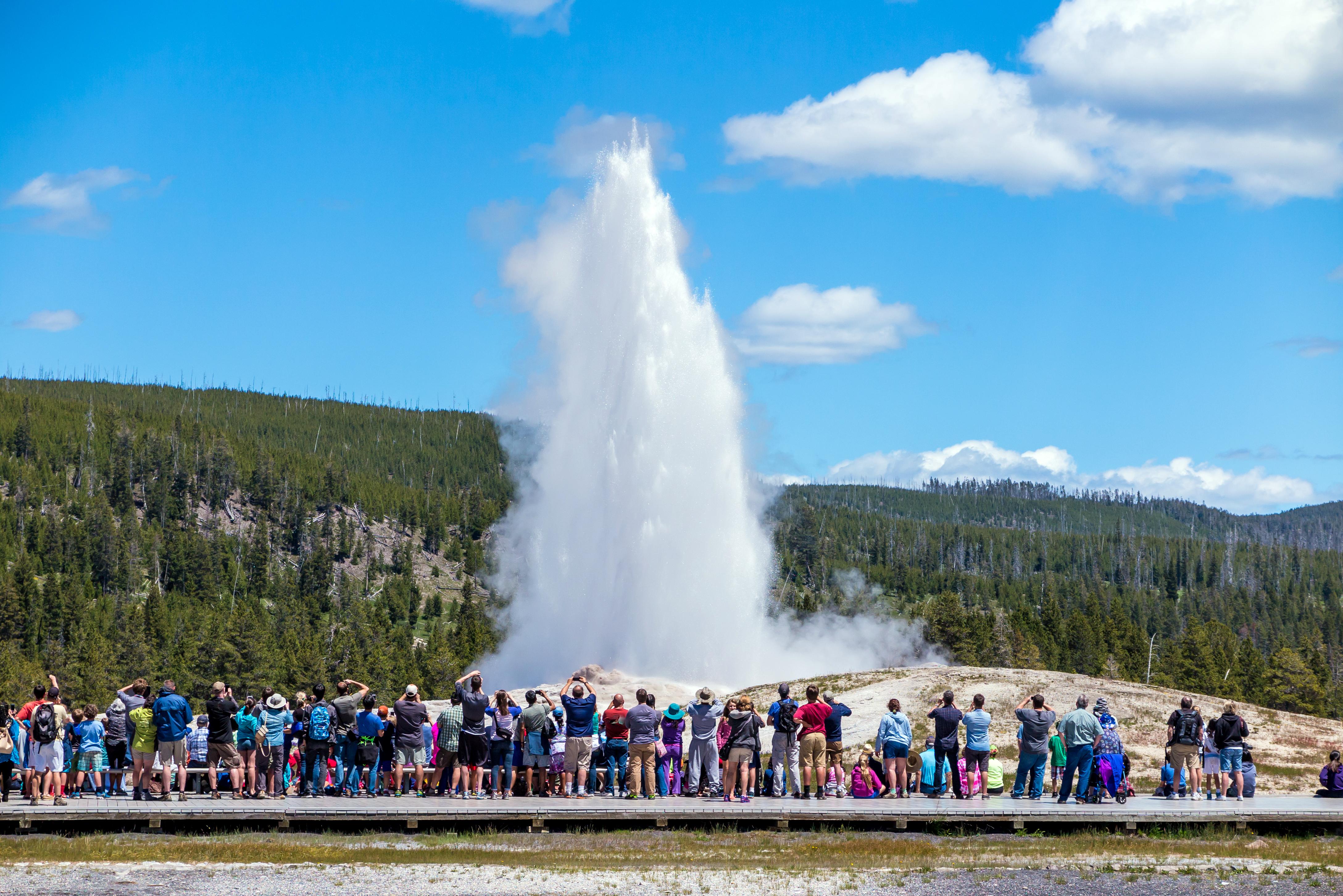 Best National Parks for Grandparents and Grandkids: Family Friendly Outdoor Adventures - Old Faithful in Yellowstone National Park